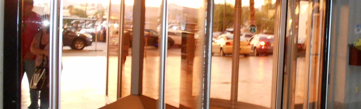 Storefront Glass Repair Cost in Winter Garden, FL